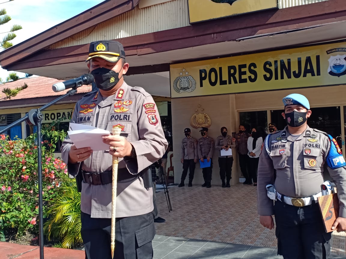 Pimpin Upacara Kenaikan Pangkat, Kapolres Sinjai Sampaikan Pesan Ini